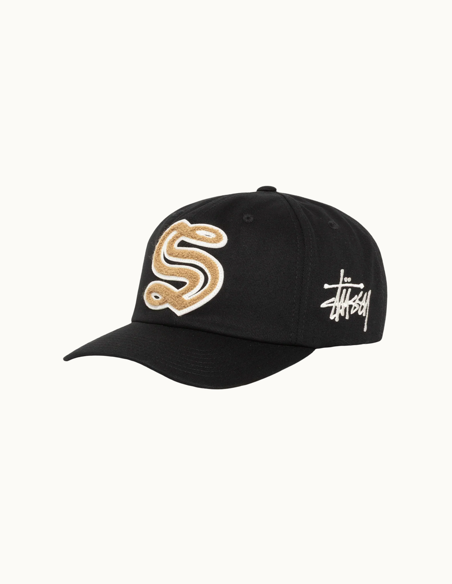Mid-depth Gothic S Snapback