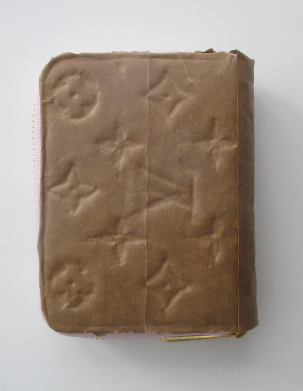 LOUIS VUITTON No.5 Monogram Zippy Wallet