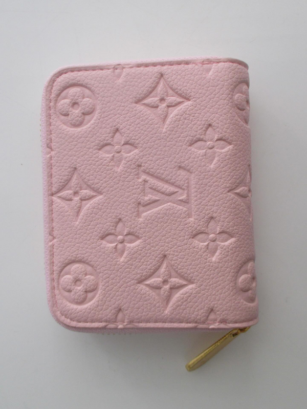 LOUIS VUITTON No.5 Monogram Zippy Wallet