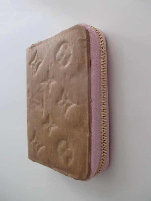 LOUIS VUITTON No.5 Monogram Zippy Wallet