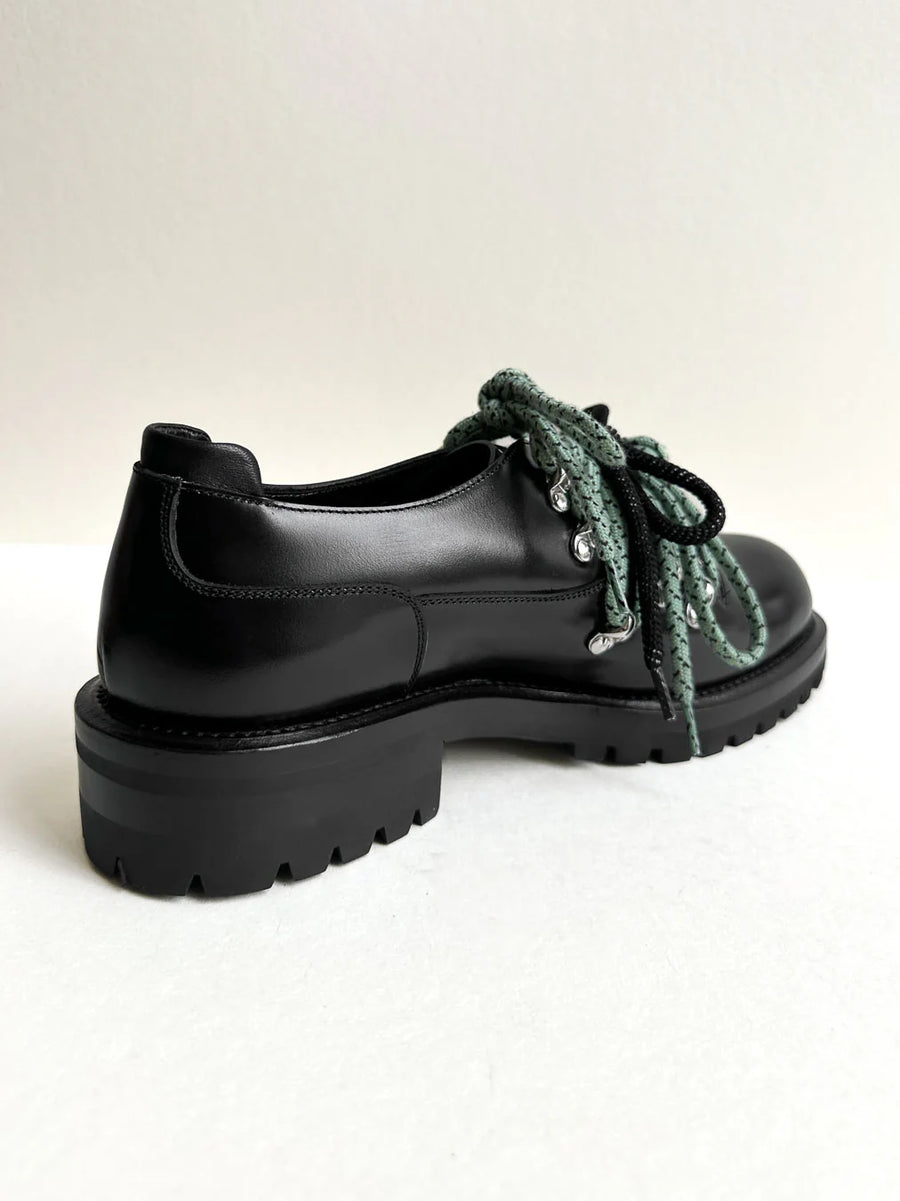Mountain Derby Black